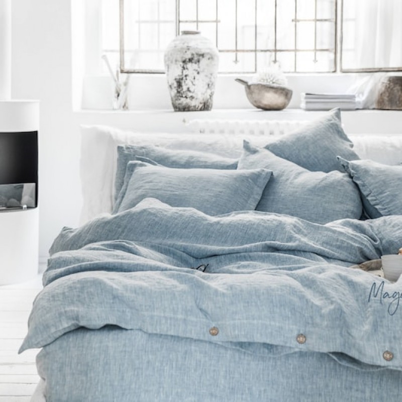 Linen bedding set in Blue Melange (Denim). King, queen duvet cover set + 2 pillowcases. MagicLinen