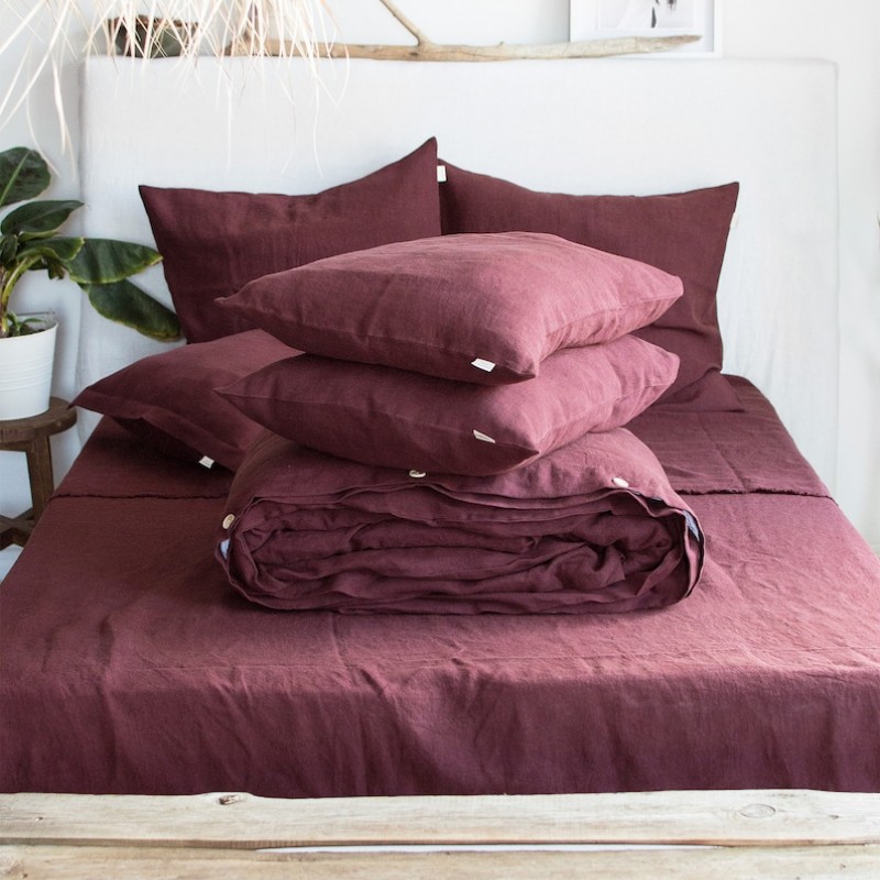 Linen Bedding Set in Burgundy. 3 Piece Set in King, Queen, Twin, Full, Double sizes. Red Linen bedding set: 2 Pillowcases & Duvet Cover. GrannetHome